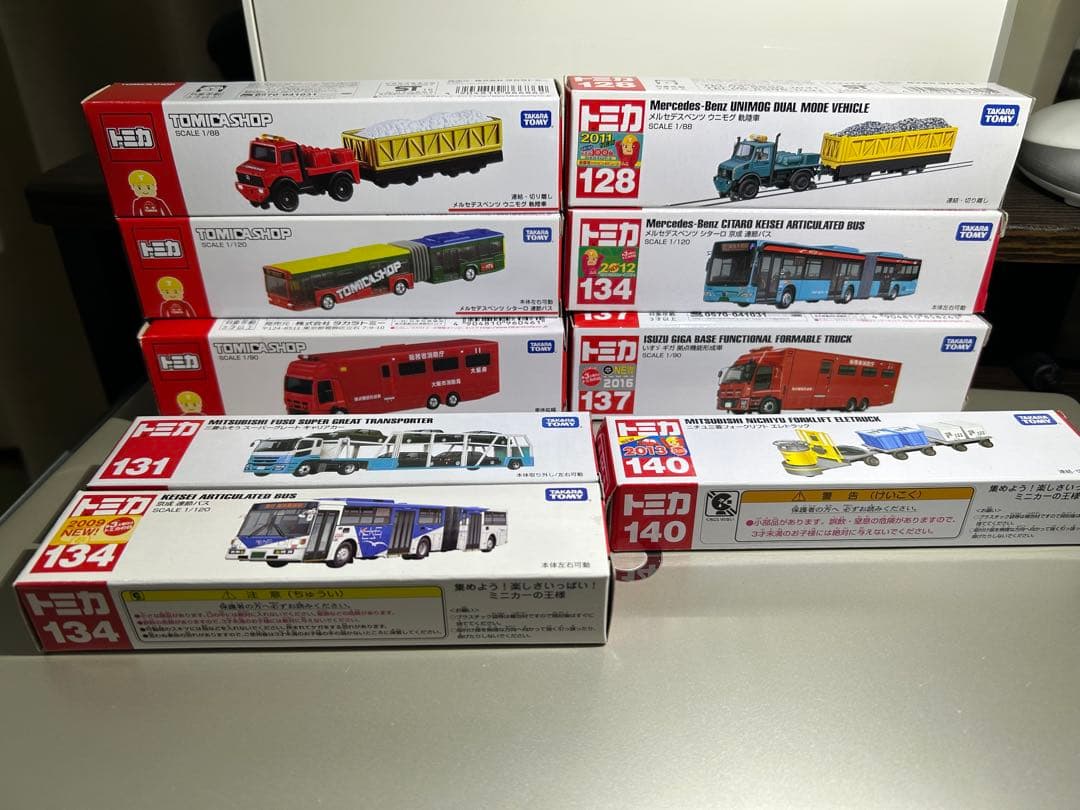 ロングトミカ　トミカショップなど9台まとめて