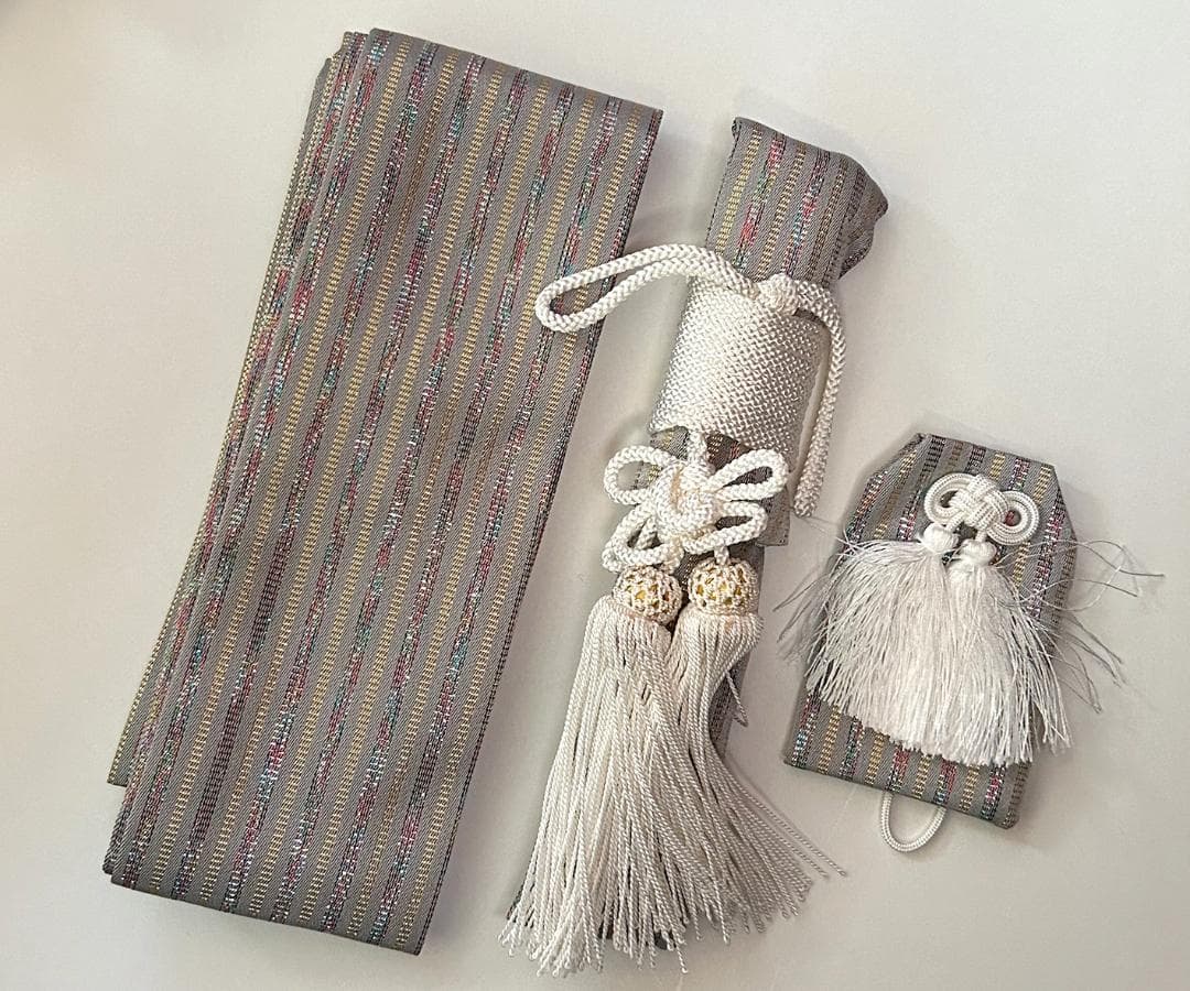 七五三5歳用スティッチ　羽織り・羽織紐・袴・着物・ 長襦袢・羽織り紐・懐剣