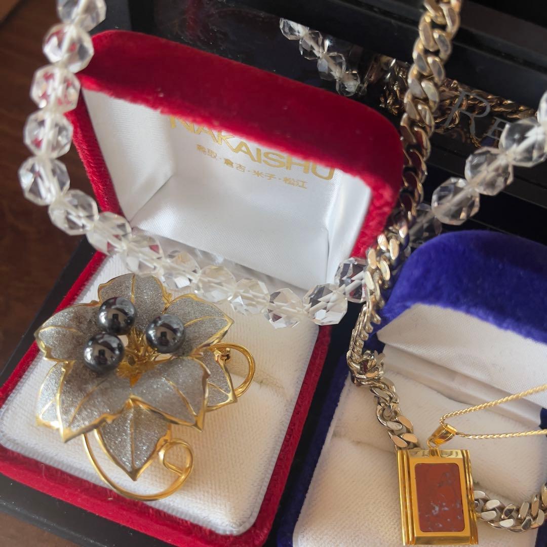 遺品整理 大量 k18刻印ピアスあり ブランドアクセサリー パール ネックレス