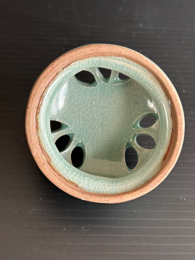 香炉 (韓国人間国宝 池順鐸 作) 　　　(価格見直し ¥10,800→ )