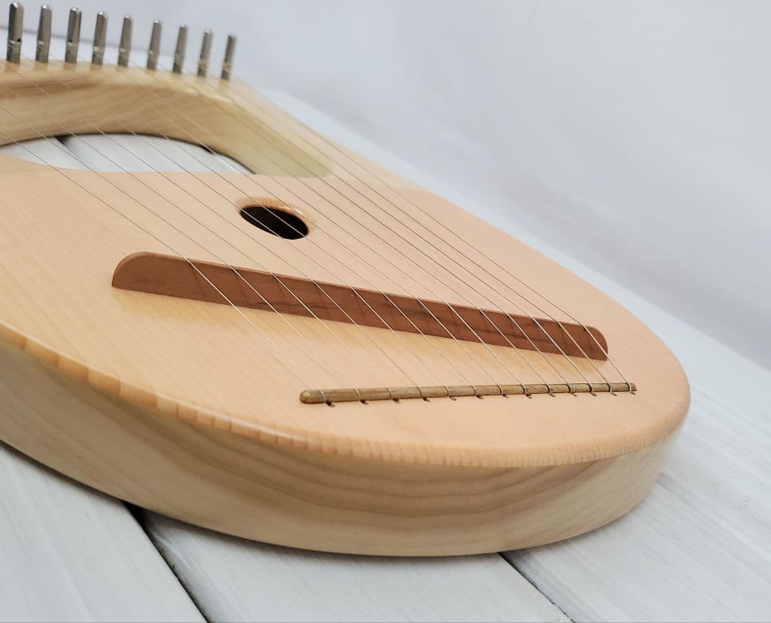 SANSO ライアー　13弦 　極美品　木製ケース付　三創楽器