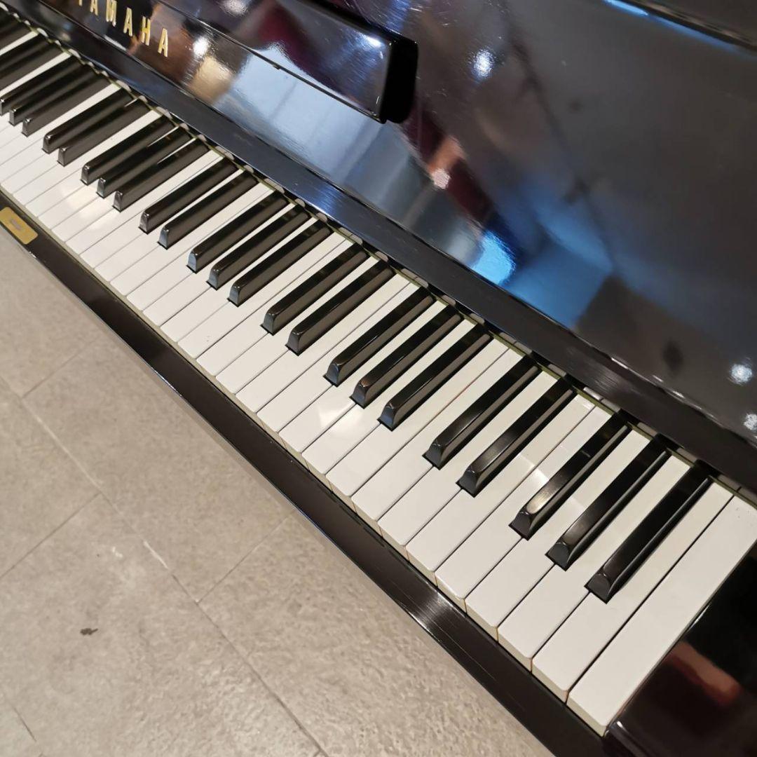 新春還元セール◇YAMAHA　アップライトピアノ　名器　NoU1　鍵盤