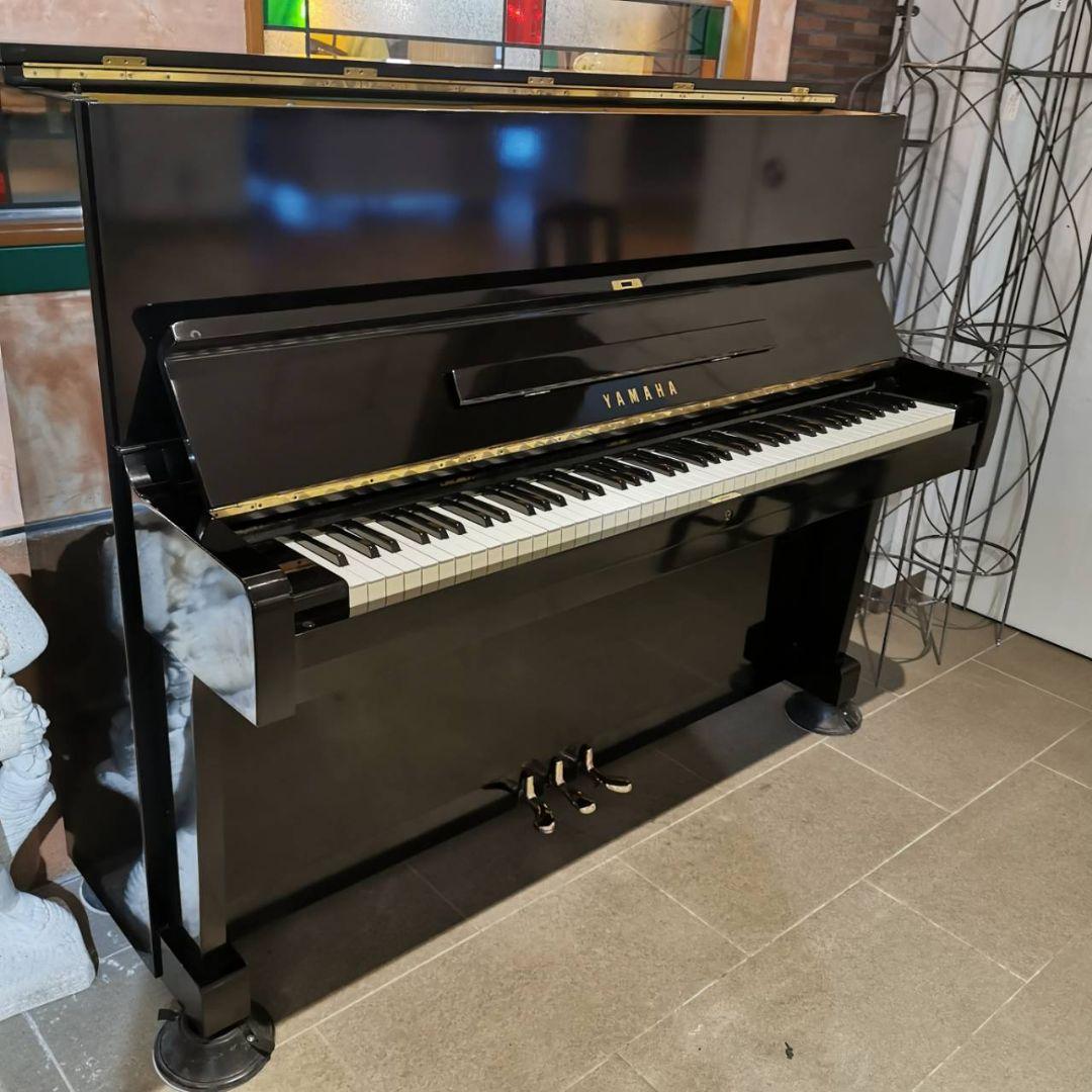 新春還元セール◇YAMAHA　アップライトピアノ　名器　NoU1　鍵盤