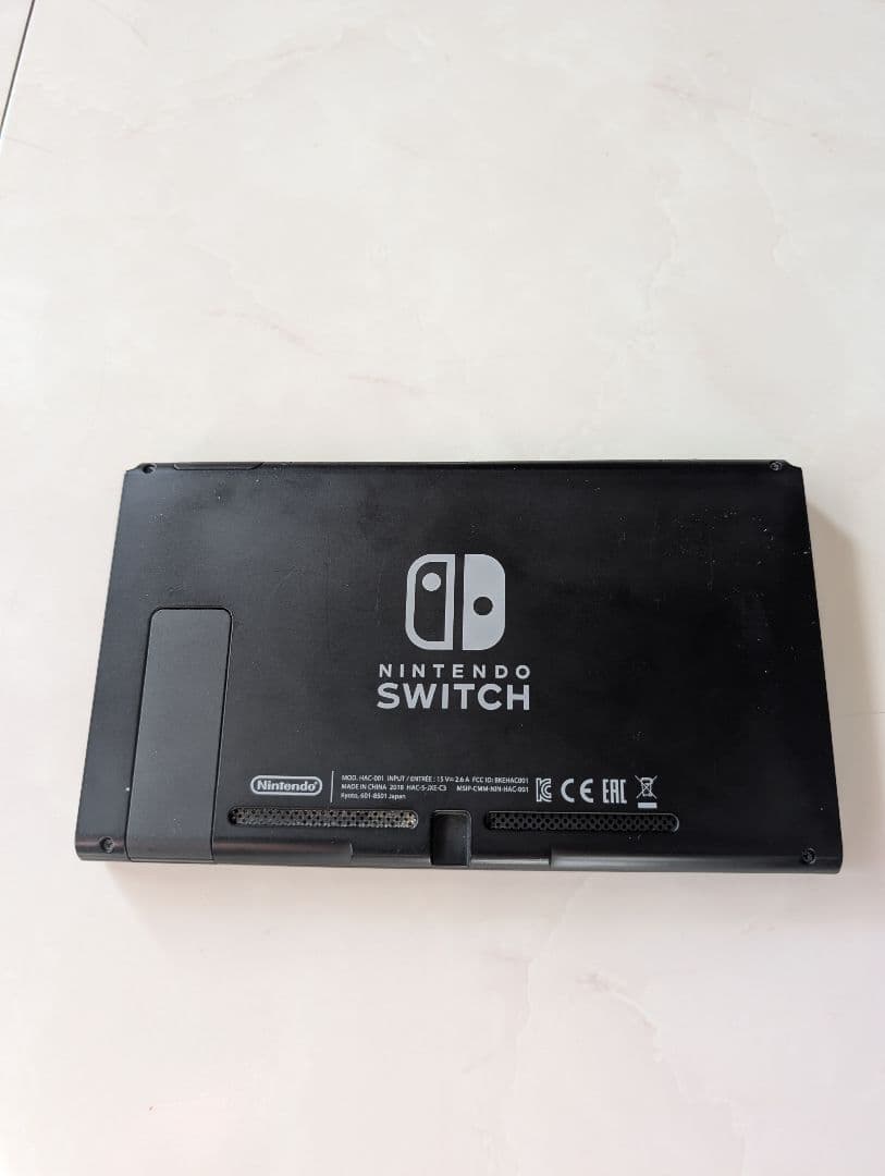 Nintendo Switch 本体 + Joy-Con 6個