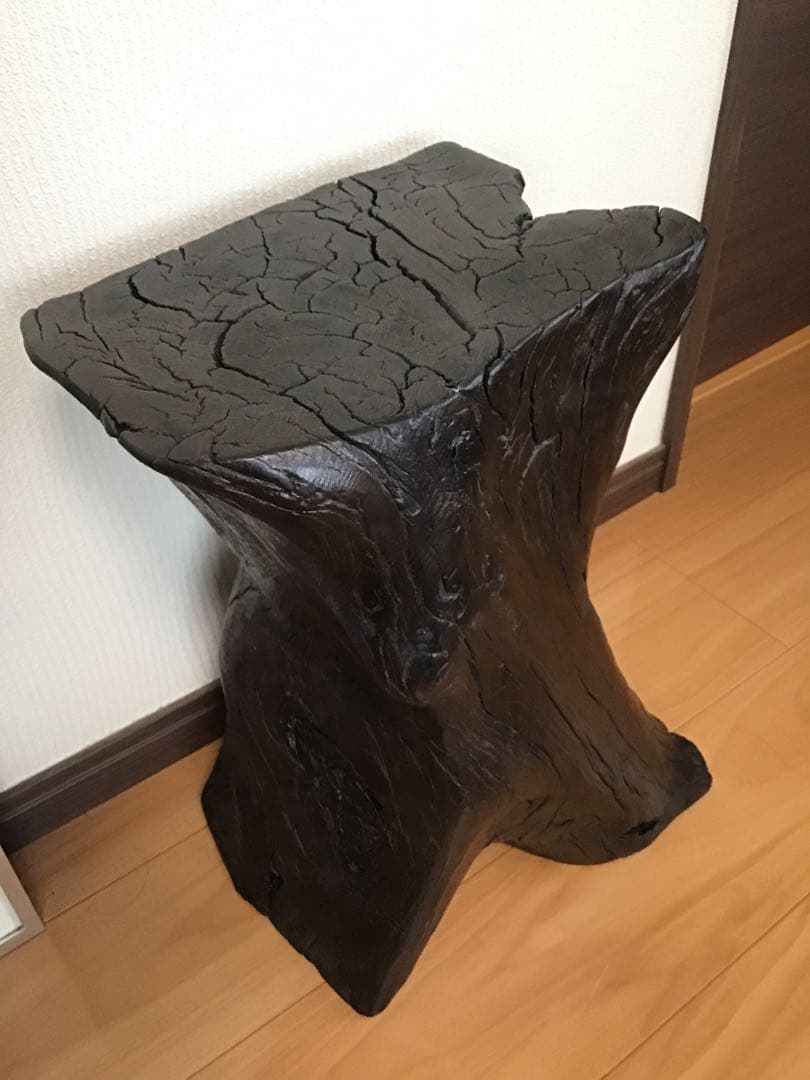 鳥海山神代欅の木製スツール 埋もれ木　自然形状　超稀少