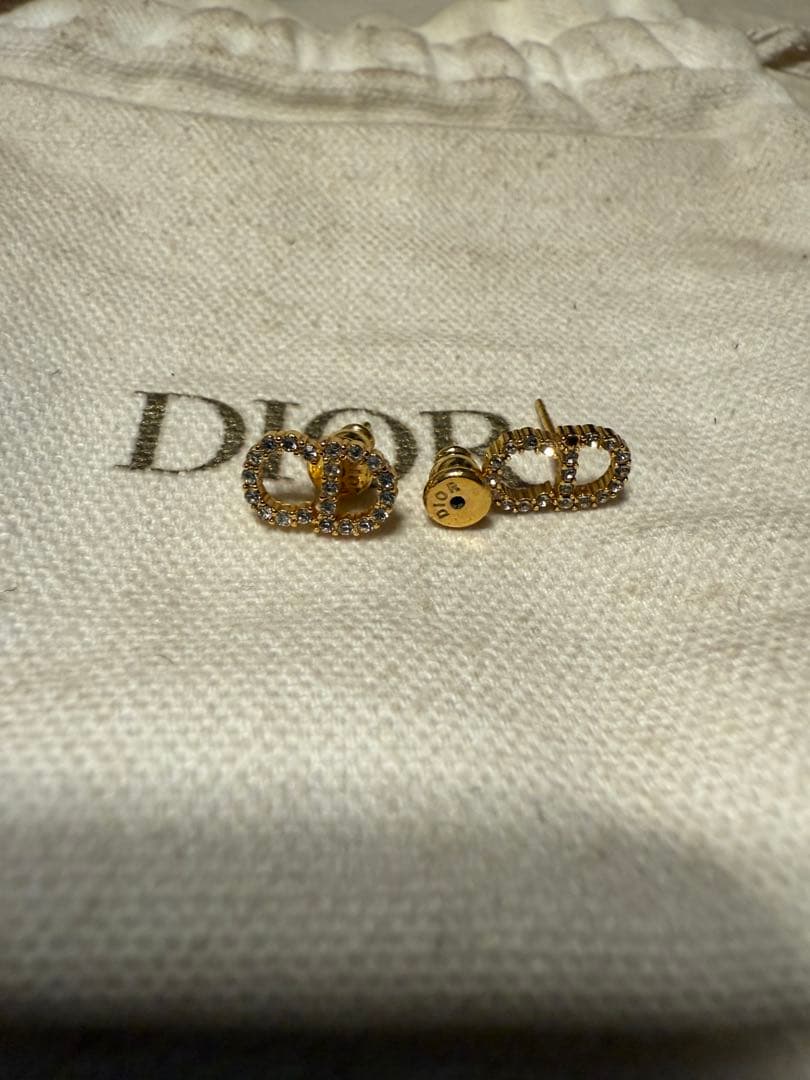 Dior ダブルDロゴ ピアス