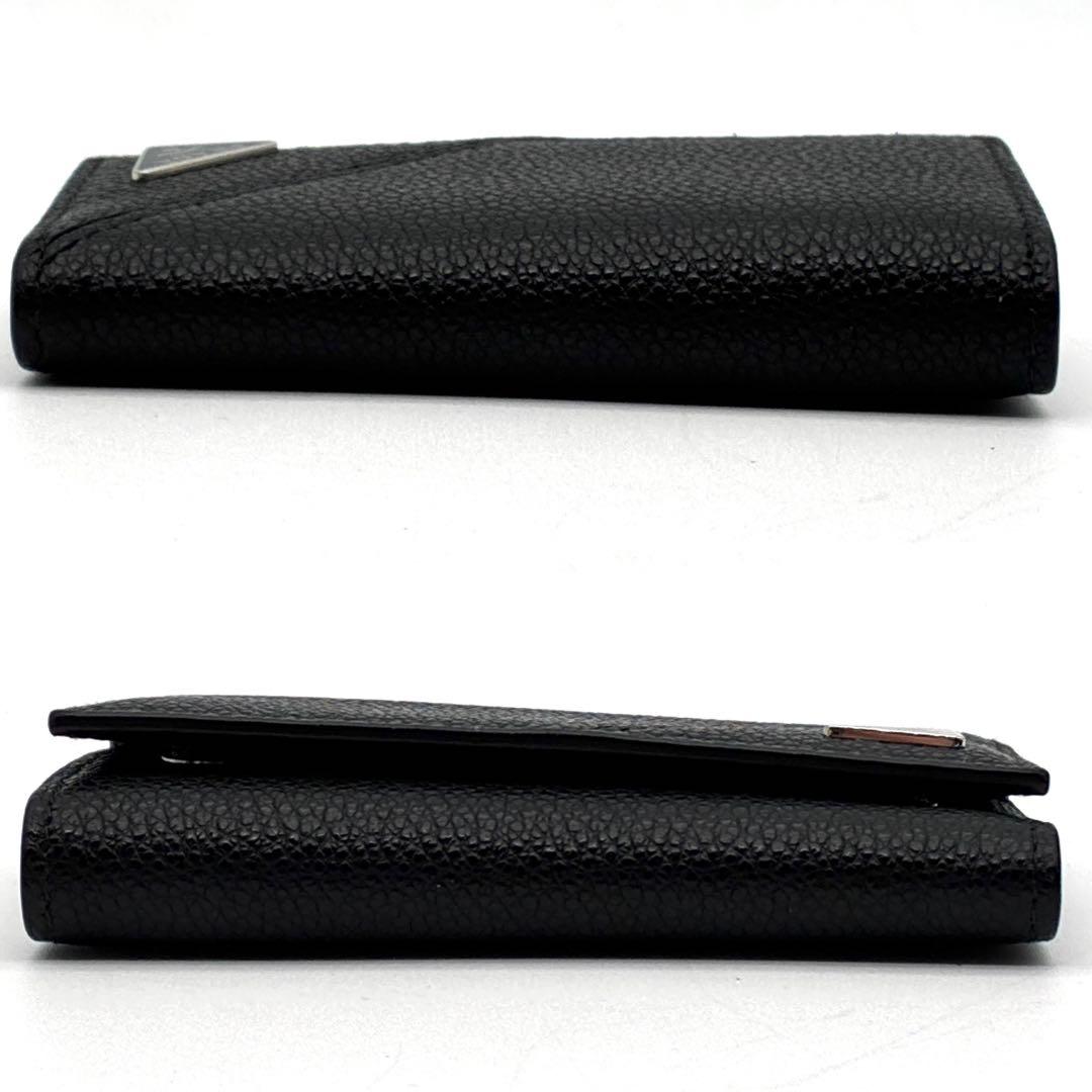 未使用保管品・RFID プラダ 6連キーケース 三角ロゴ サフィアーノレザー 黒