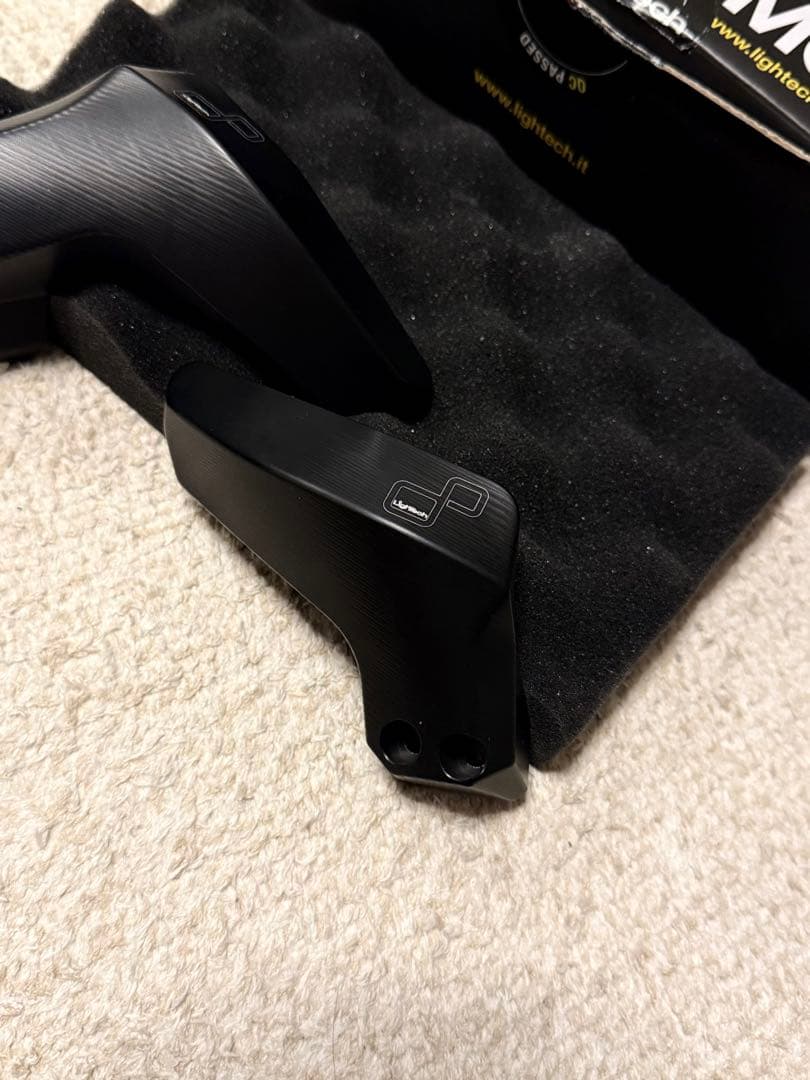 LightTech フレーム・スライダー S1000RR '23〜24年式