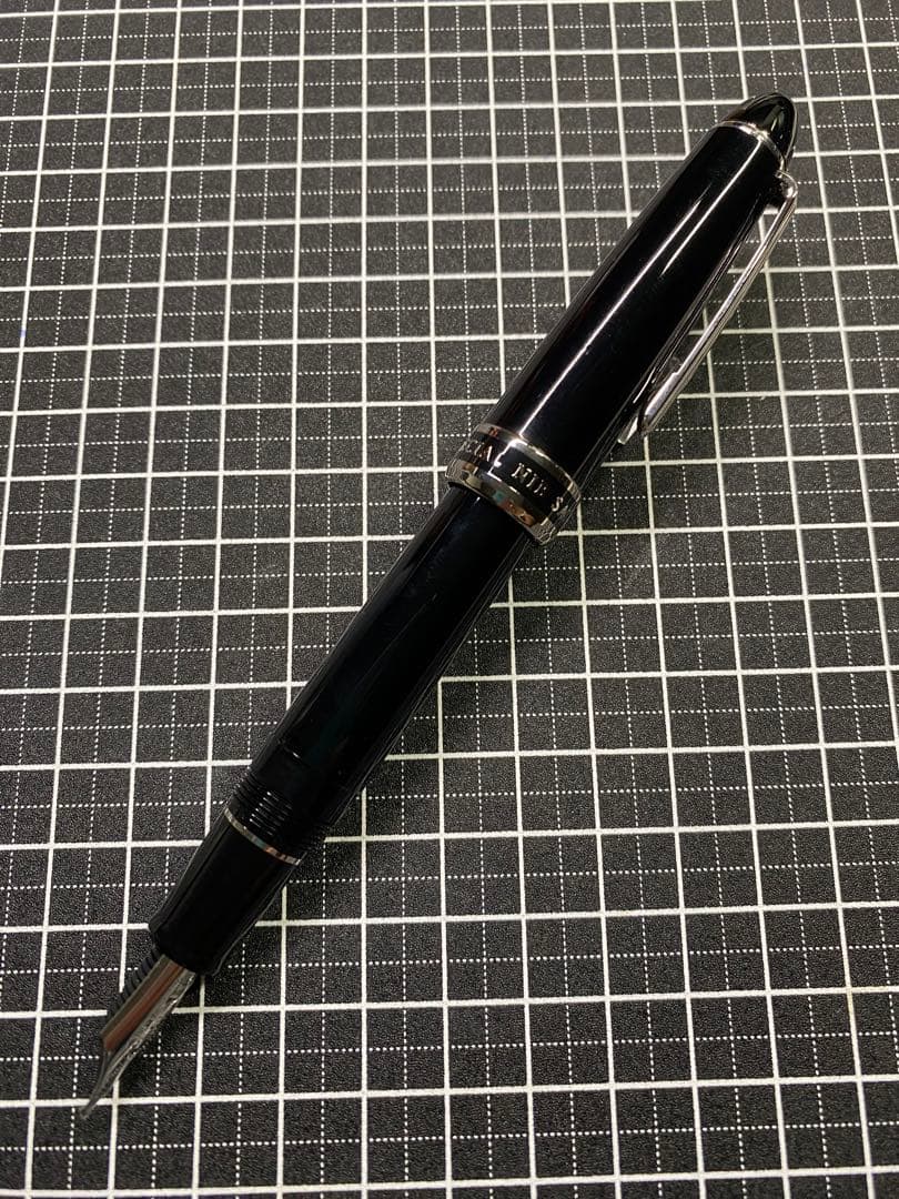 SAILOR 長刀研ぎ シルバートリム　万年筆　字幅NM
