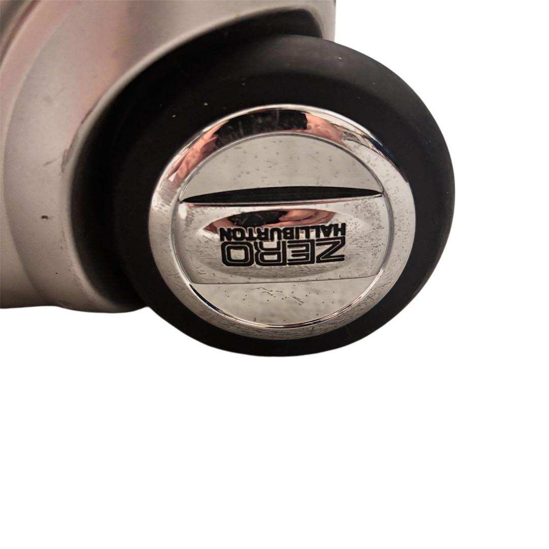 ゼロハリバートン ZRP-Fキャリーケース 2輪 36L シルバー