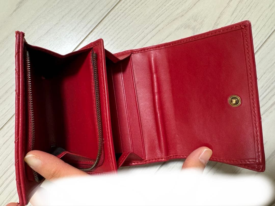 GUCCI二つ折り財布 レッド