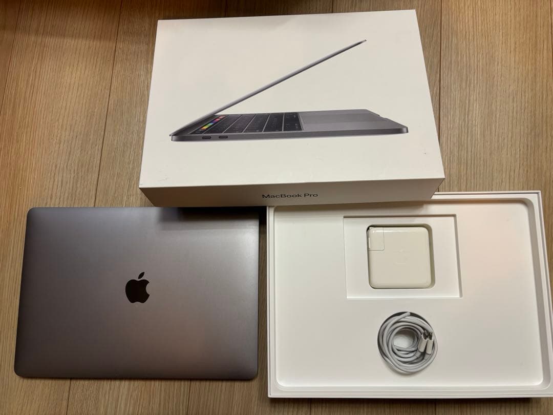 MacBookPro 13インチ 2019 Core i5 8GB 256GB