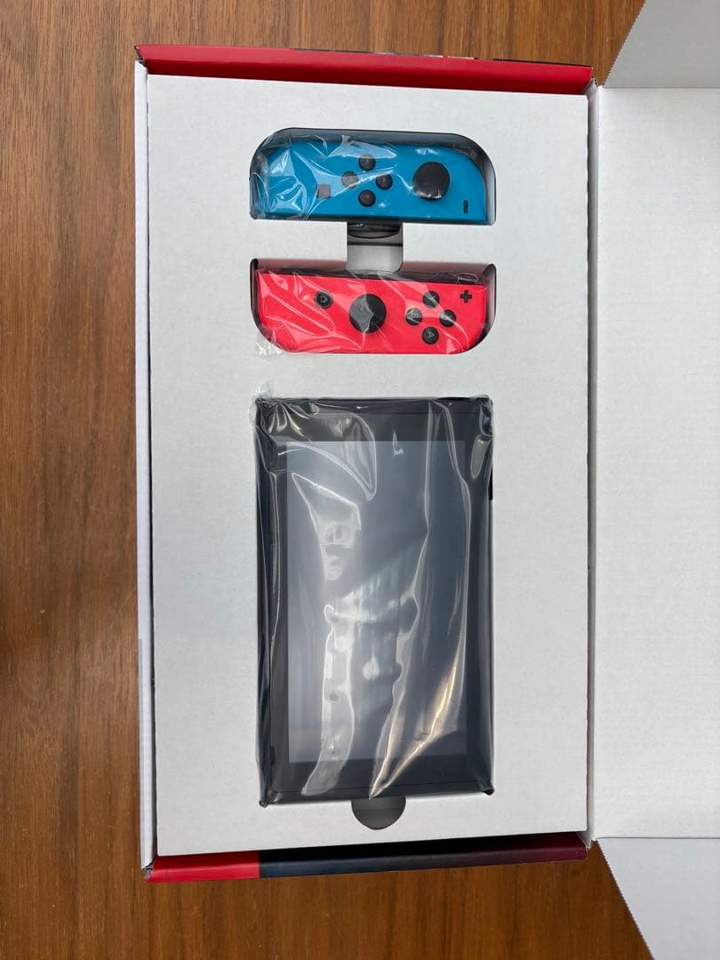 【Riiin】Nintendo Switch 赤/青 本体＋付属品