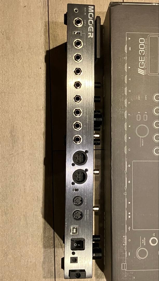 MOOER GE300 マルチエフェクター　フットスイッチカバー、DL説明書付