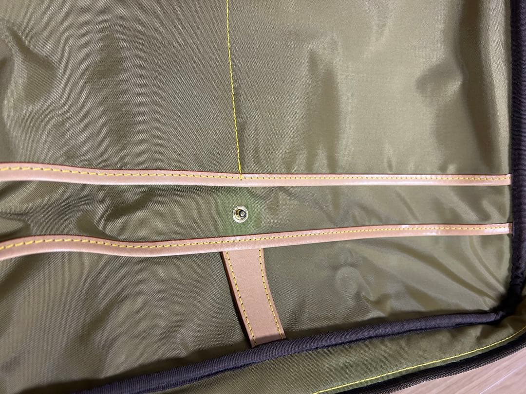 訳あり！！HUNTING WORLD グリーン ビジネスバッグ SPORTING