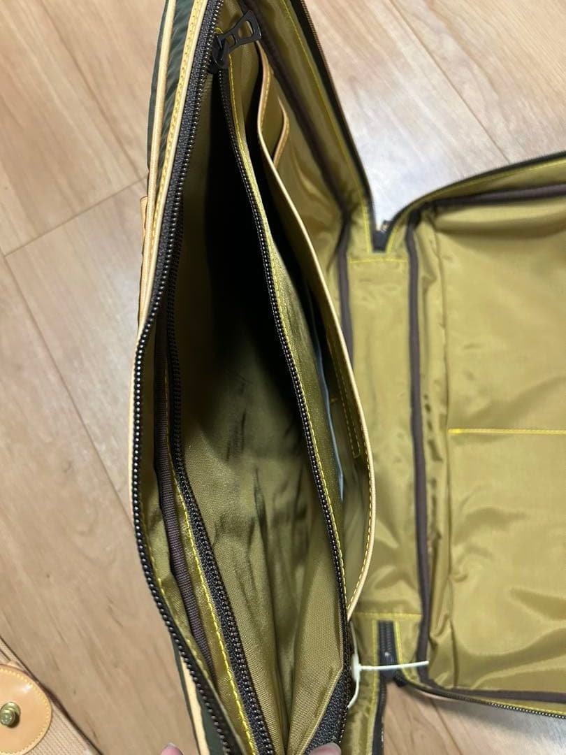 訳あり！！HUNTING WORLD グリーン ビジネスバッグ SPORTING