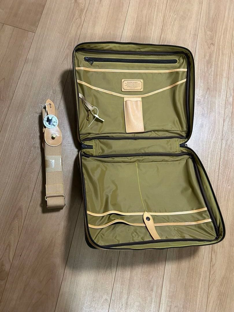 訳あり！！HUNTING WORLD グリーン ビジネスバッグ SPORTING