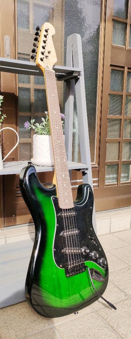 ノーブランド、ストラトタイプ出音ＯＫ