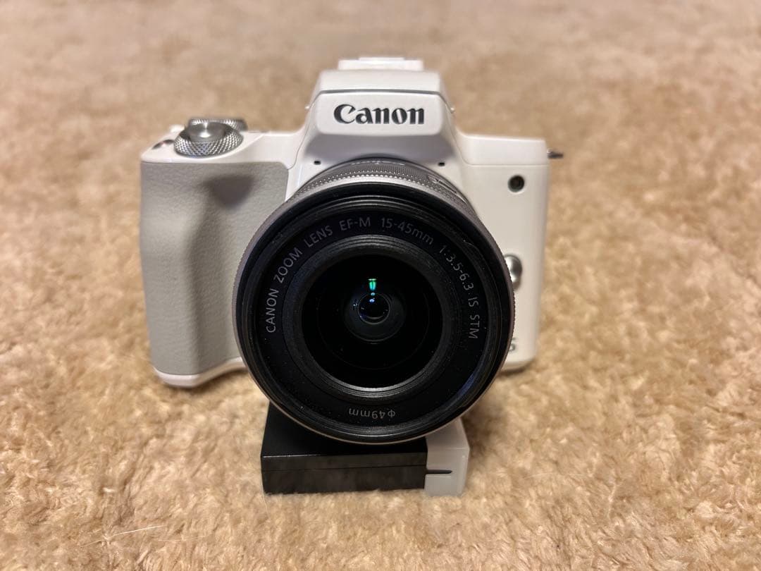 オ*ー様 ★Canon EOS Kiss M ミラーレスカメラ★