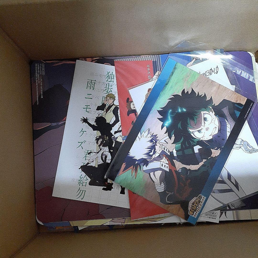 アニメ・マンガ・キャラクター　紙類　紙系　紙雑貨　大量　まとめ売り