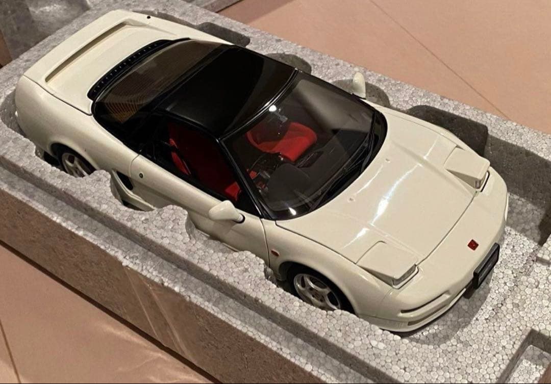 しゃけ オートアート NSX タイプR 1/18スケール