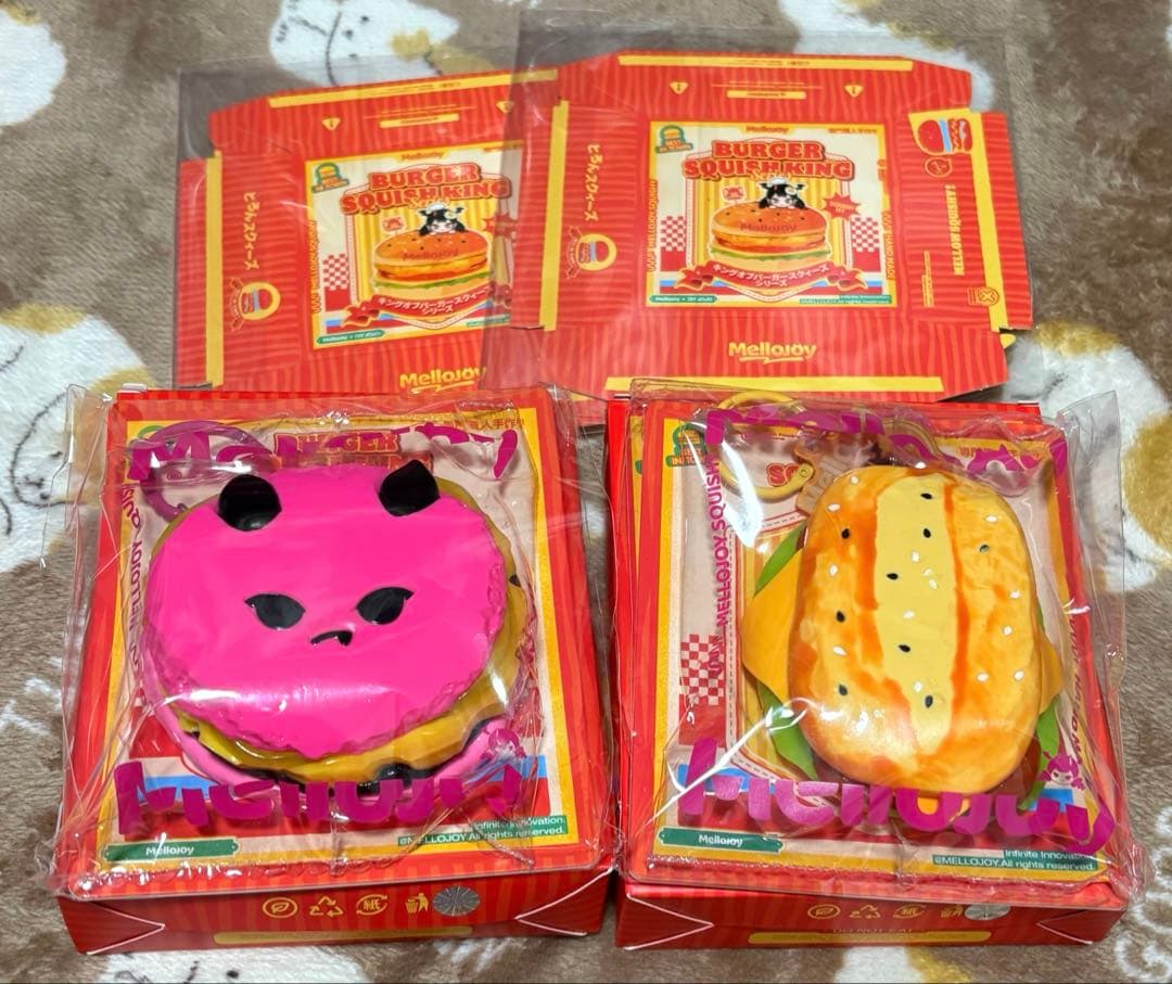Mellojoyドラフルパインバーガー(メロイアちゃん)、照り焼きチキンバーガー