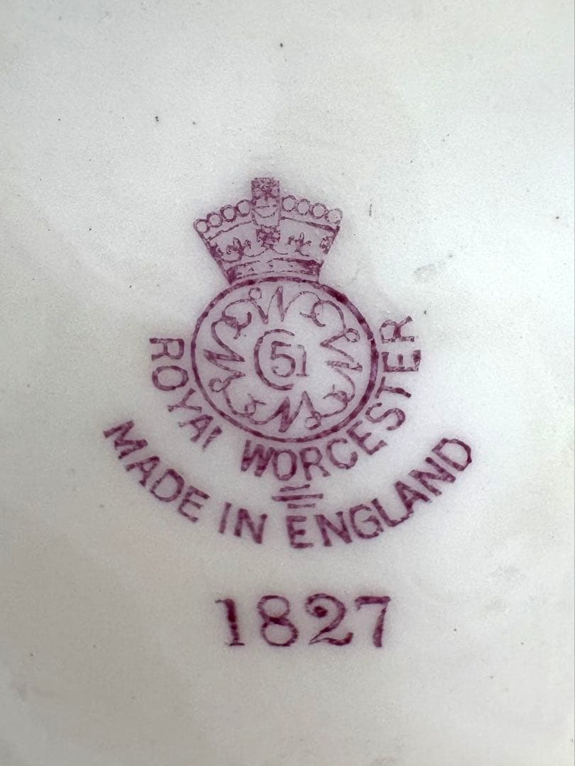 Worcesterロイヤルウースター1827 1828フィギュリン2体