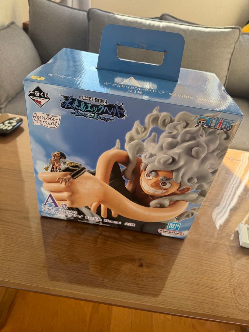 ワンピース　ルフィフィギュア