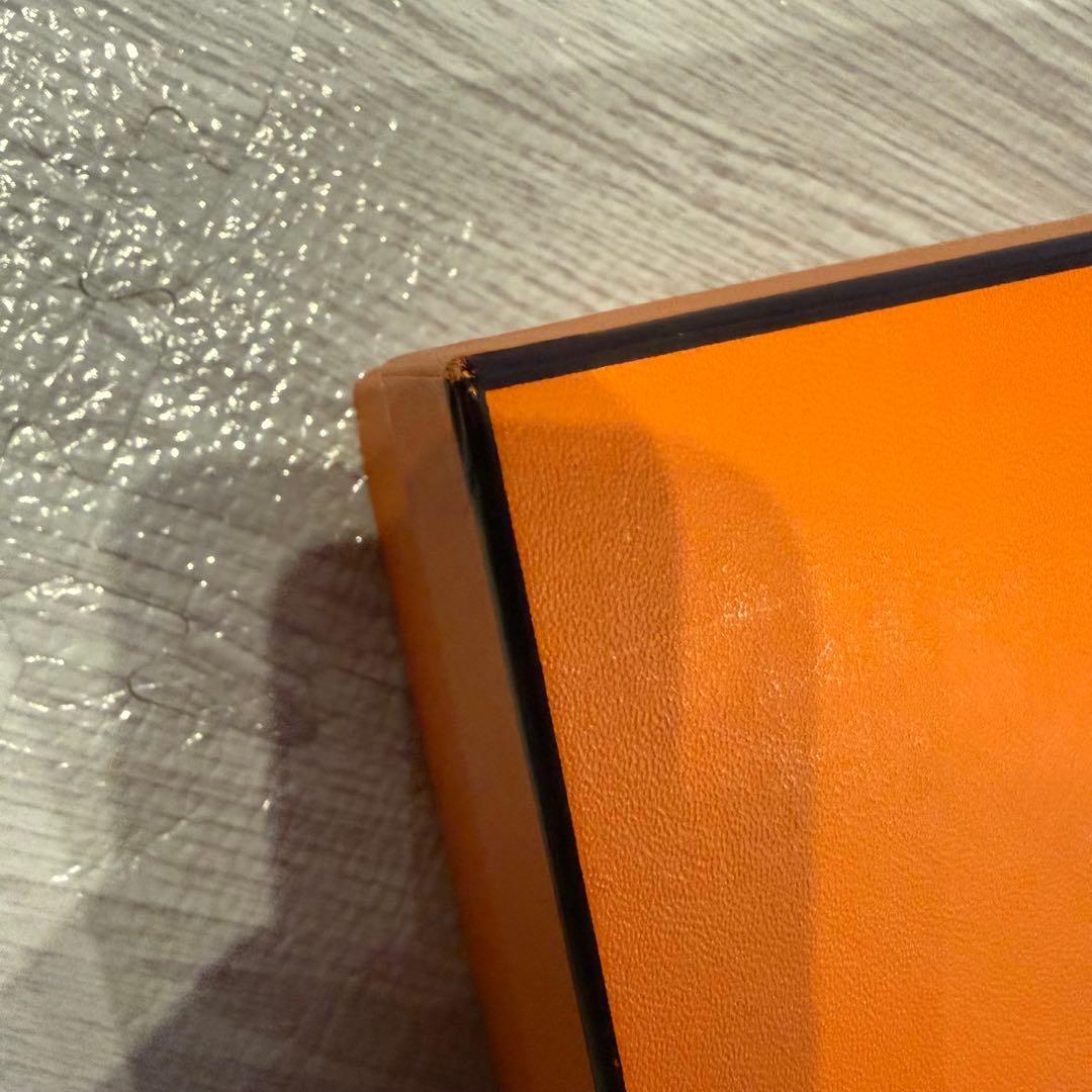 HERMES オレンジボックス 大きめ