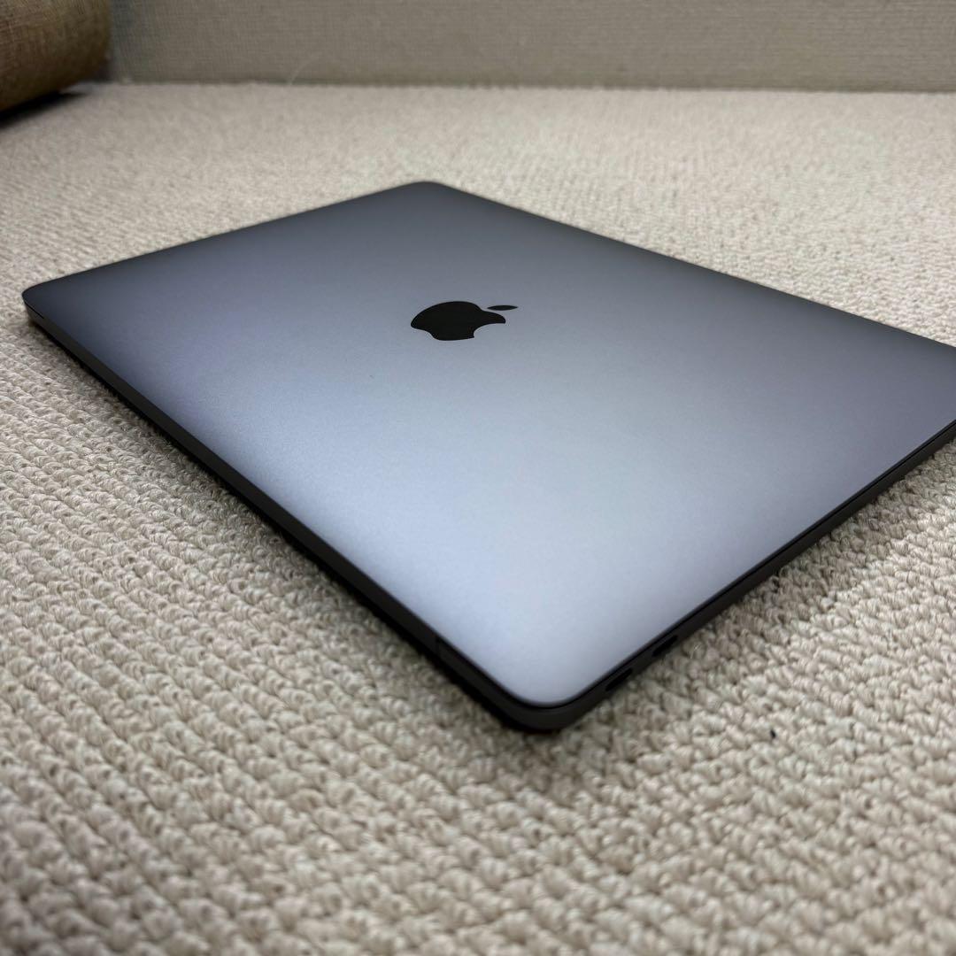 美品MacBook Pro 13 i5 8G 1TB 2017 Apple