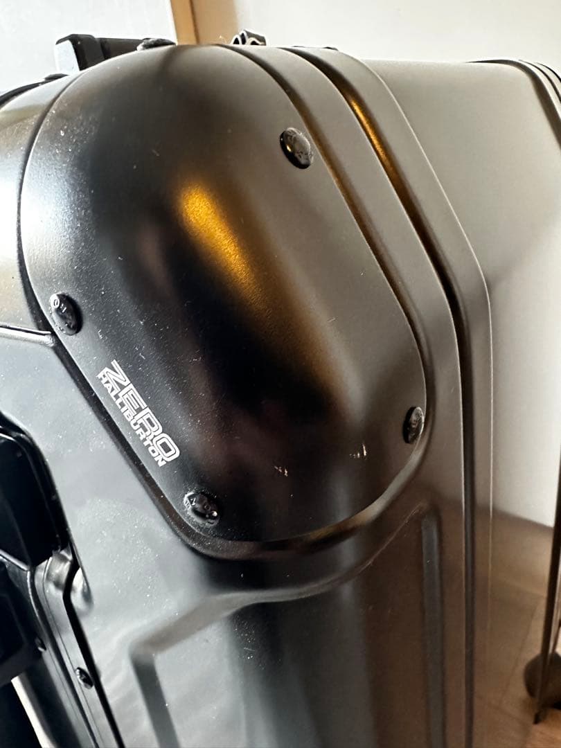 【極美品】ゼロハリバートン アルミ製/機内持ち込み可