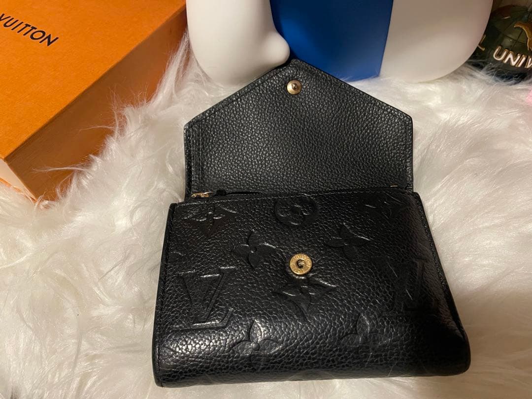 ルイヴィトン ポルトフォイユ ヴィクトリーヌ アンプラント　黒