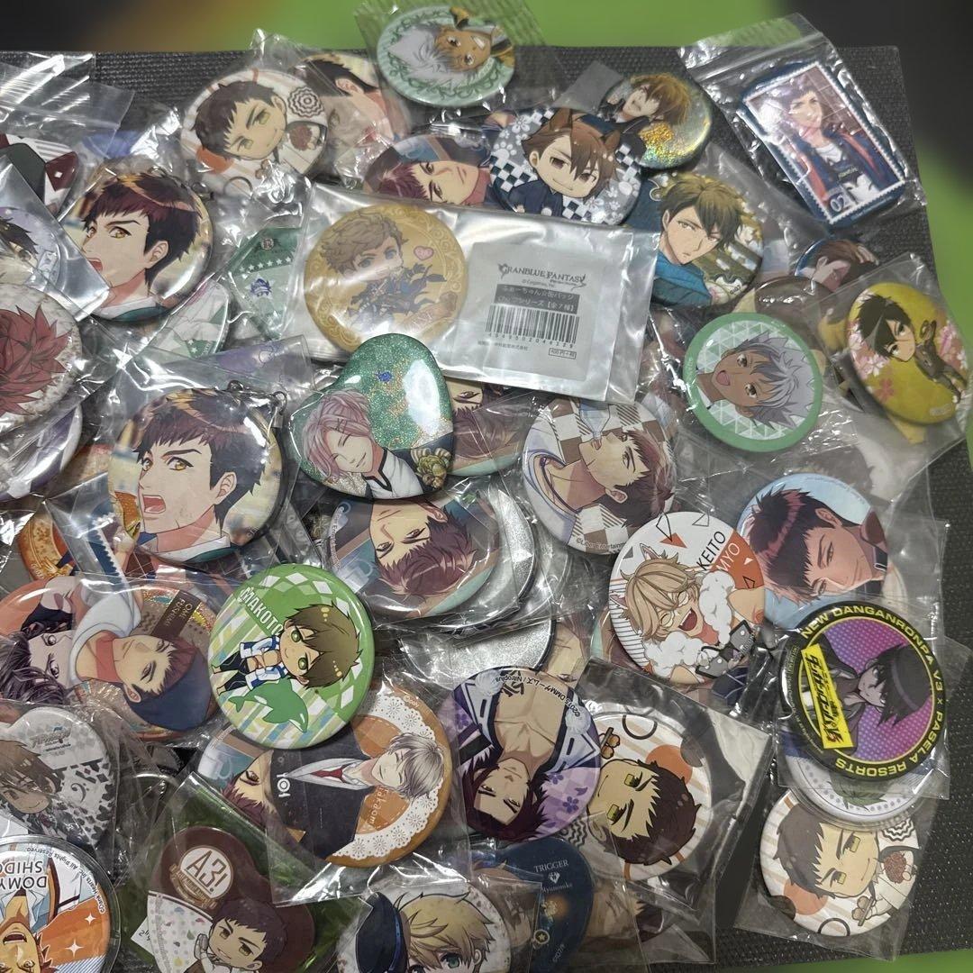 アニメキャラクター ピンバッジ 約100以上個セット