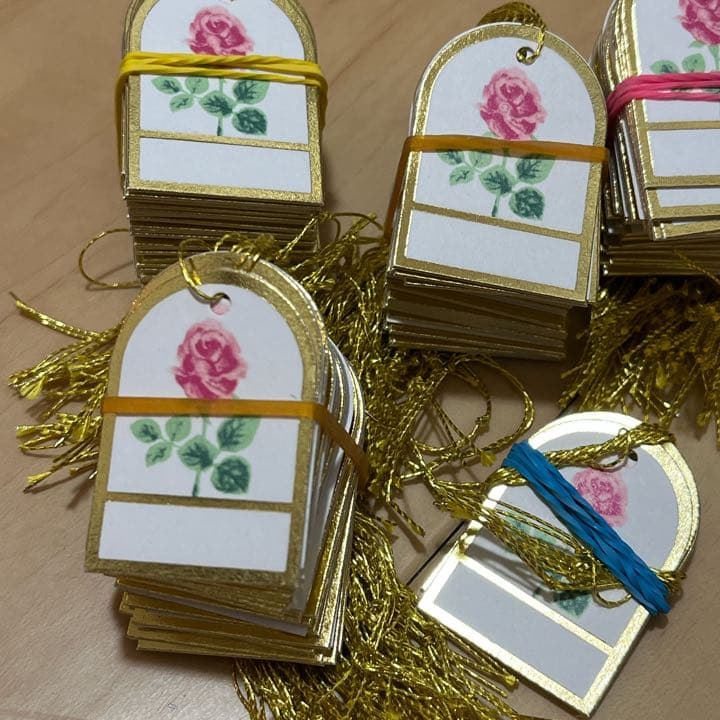 200枚 ＋おまけ5枚 値札 金 薔薇 おしゃれ タグ 値札タグ ハンドメイド