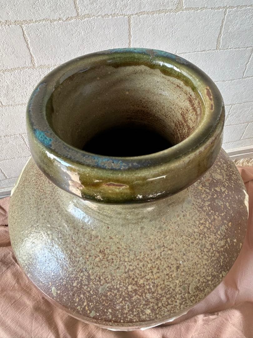 金城　百合文壺　沖縄　金城陶器所　骨董　花器　金城博美