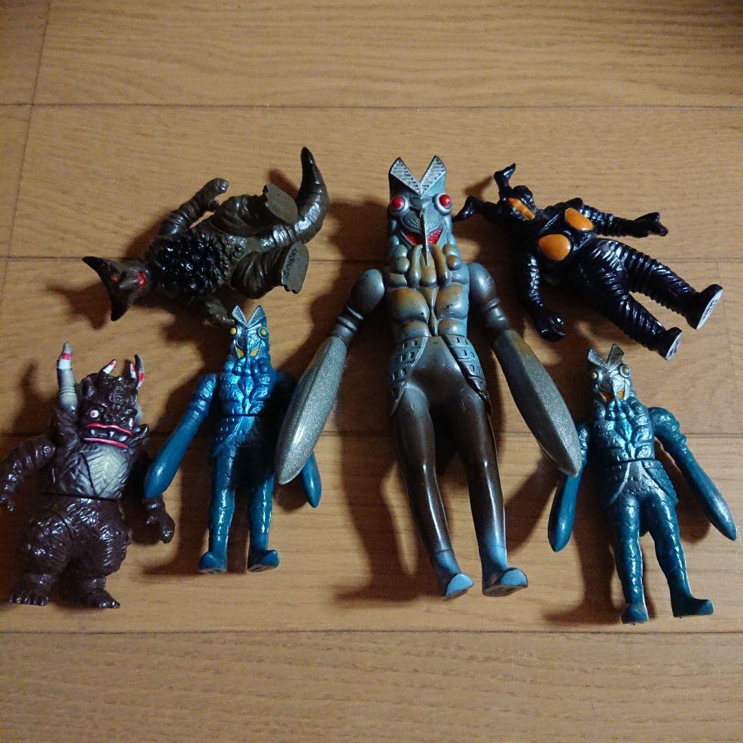 バルタン星人 ゼットンレトロ ビニールフィギュア