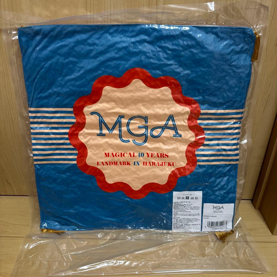 H　マグカップ・クッションまとめ売り