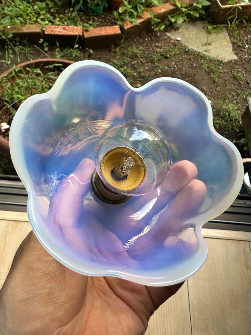 1920年代 フランス アンティーク ブルーオパールセントのお花アトリエランプ＊