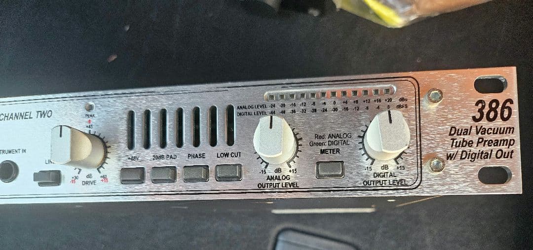 dbx 386 2ch 真空管マイクプリアンプ 通電確認のみ　中古