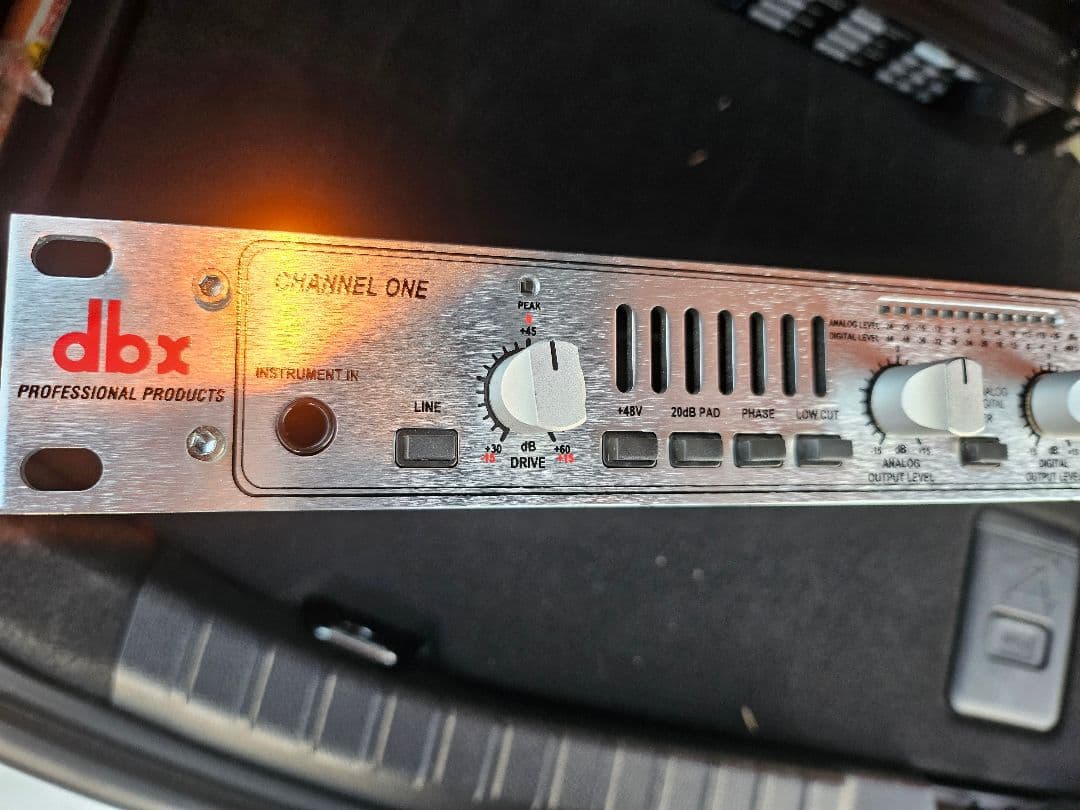 dbx 386 2ch 真空管マイクプリアンプ 通電確認のみ　中古