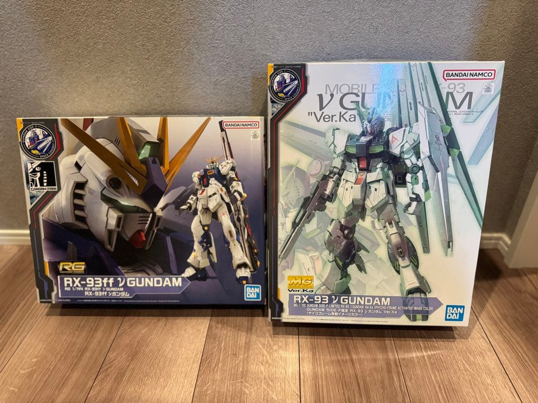 RG RX-93ff νガンダム & MG RX-93 νガンダムVer.Ka