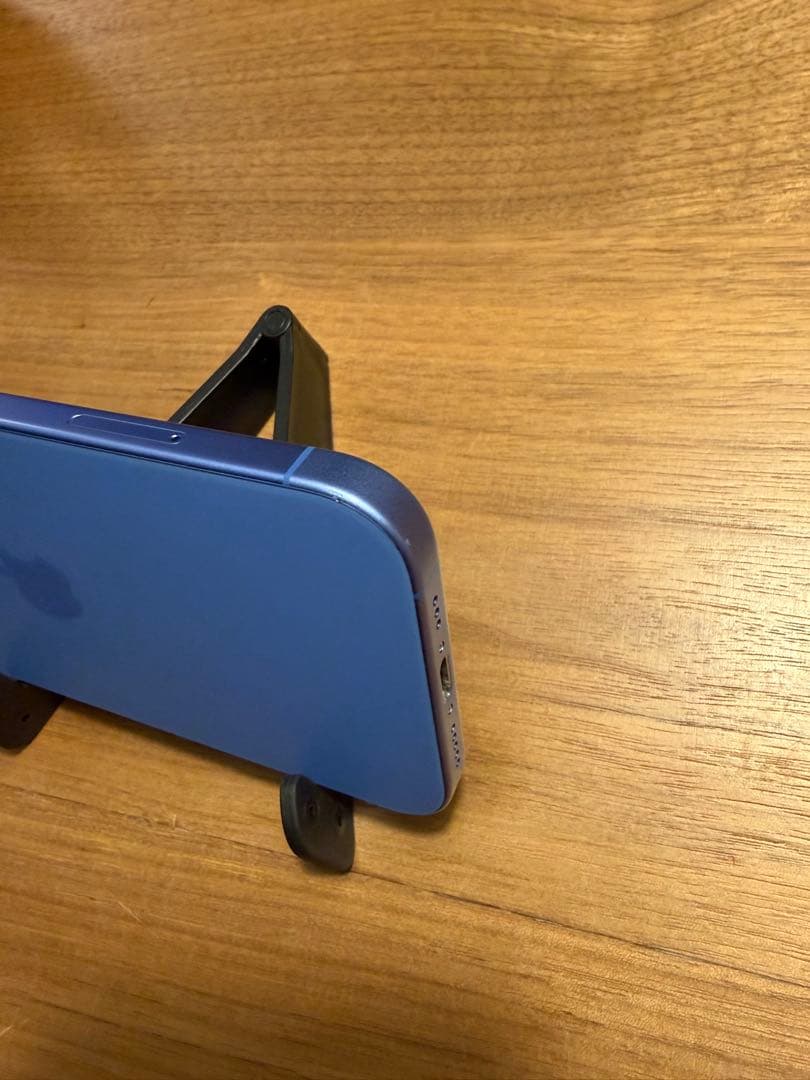 iPhone16 本体 ウルトラマリン 256GB 中古 バッテリー容量93%