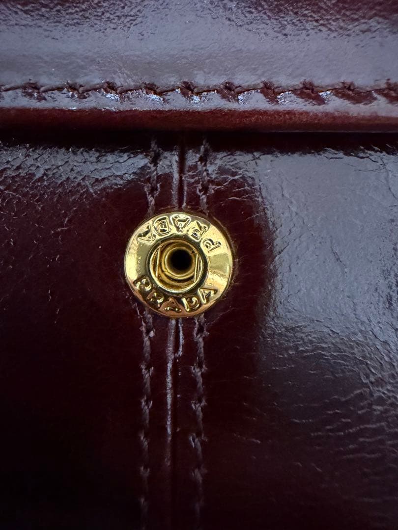 PRADA ソフトルックスレザー バーガンディ 三つ折り財布