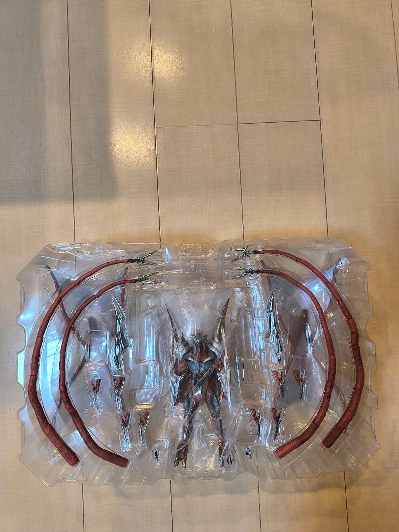 t*u様 S.H. MonsterArts IRIS フィギュア