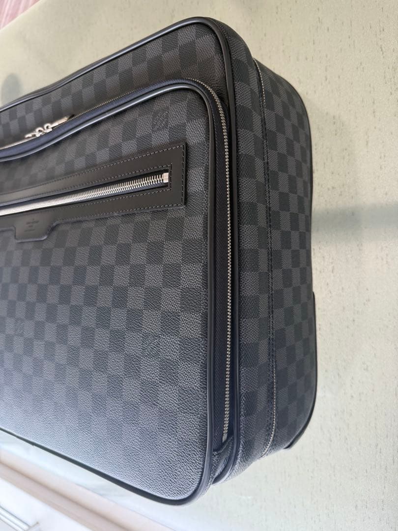 ルイヴィトン ダミエ パイロット ケース