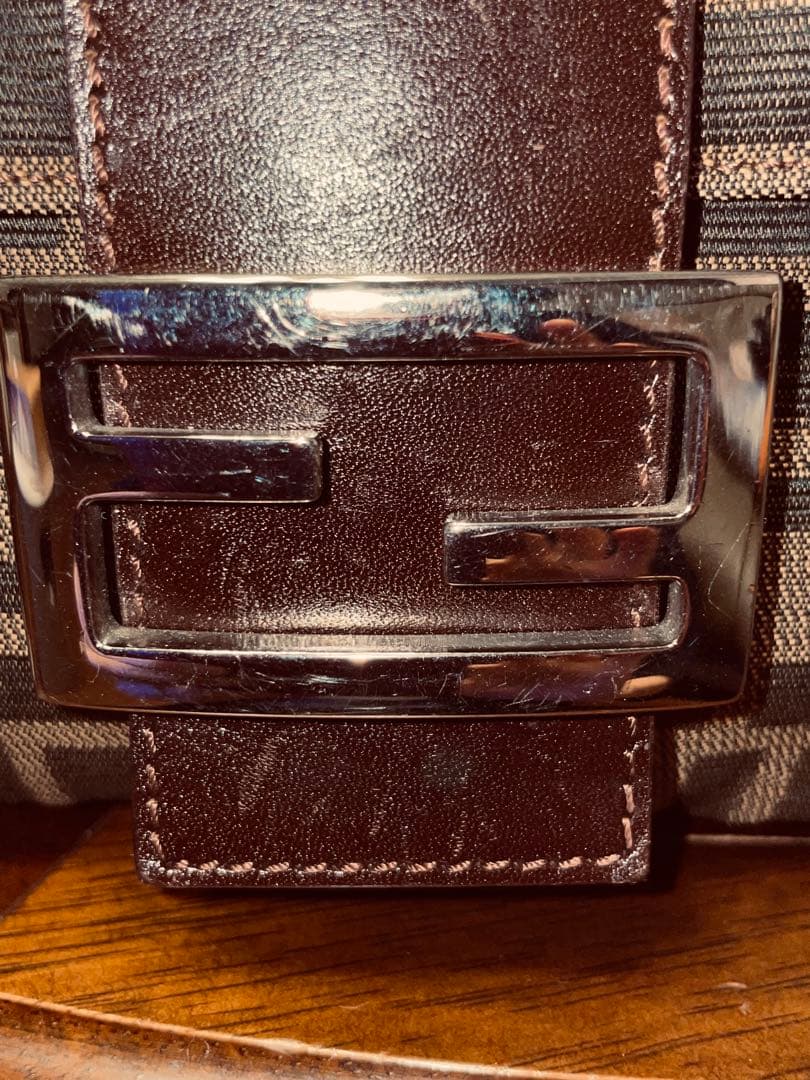 Fendi FFロゴ ショルダーバッグ ベージュ/ブラウン