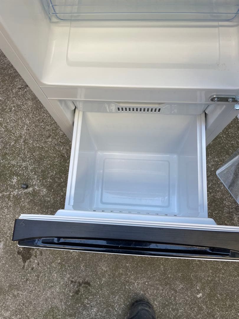 Hisense 2ドア冷蔵庫　2024年製ホワイト