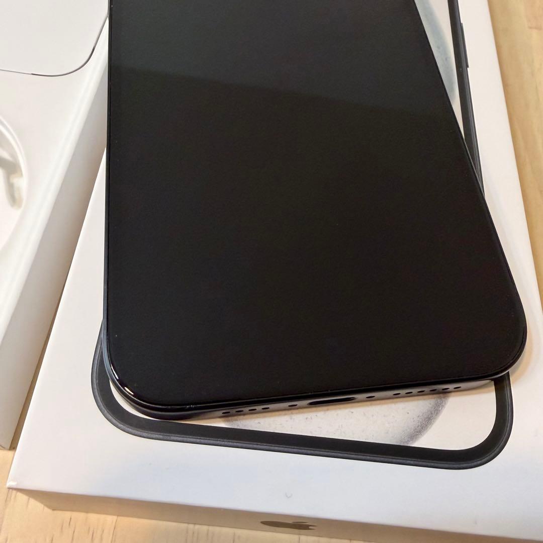 iPhone 15plus 128GB ブラック　本体