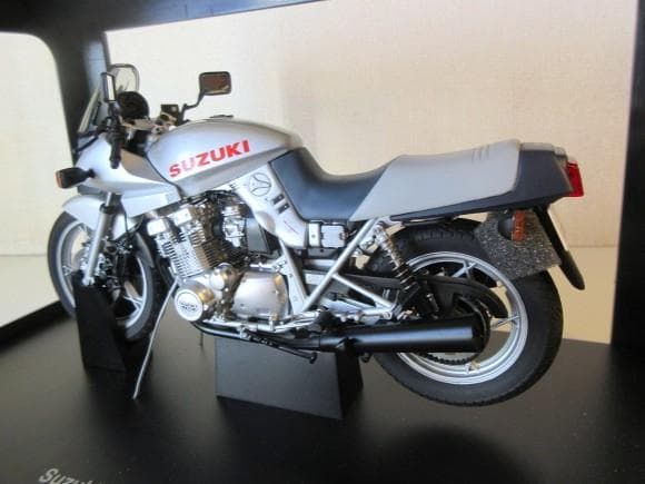 haruさん専用 AUTOart (1/12) スズキ GSX1100S 刀