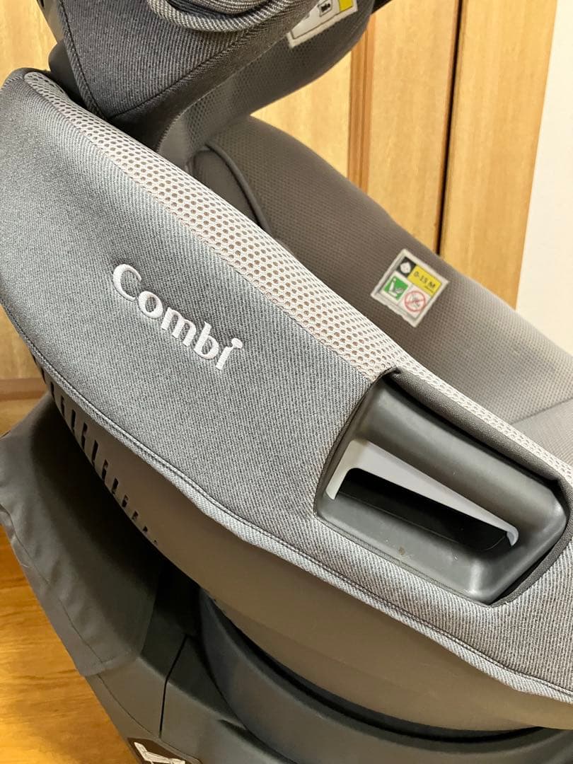 【美品】Combi THE S ISOFIX ZB-690チャイルドシート